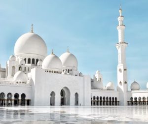Different Five Prayer Times in East London Mosque & In Central London Mosque