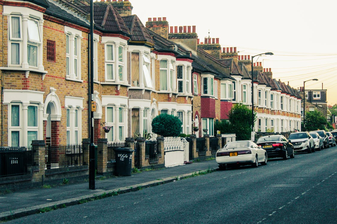 Insider's Guide: How to Buy Property in London