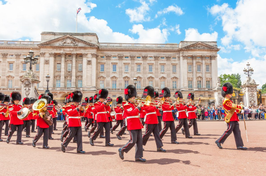 Pay a visit to Buckingham Palace