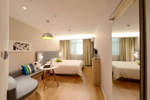 Luxury Hotels in London for a Lavish Stay