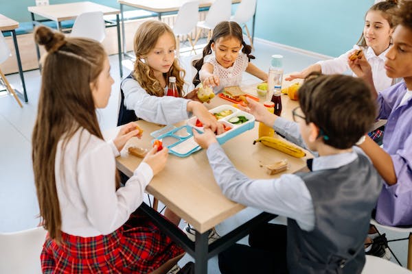 free breakfast for students