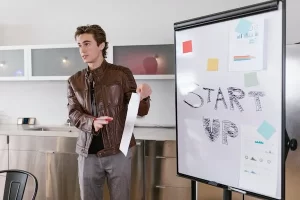 Successful Startup with £1000 in Uk